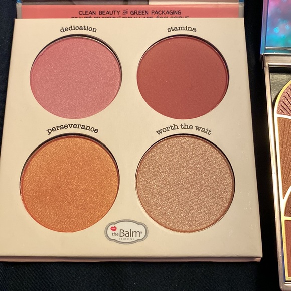 2 Blush Palettes- the Balm & Maelle - Picture 5 of 8